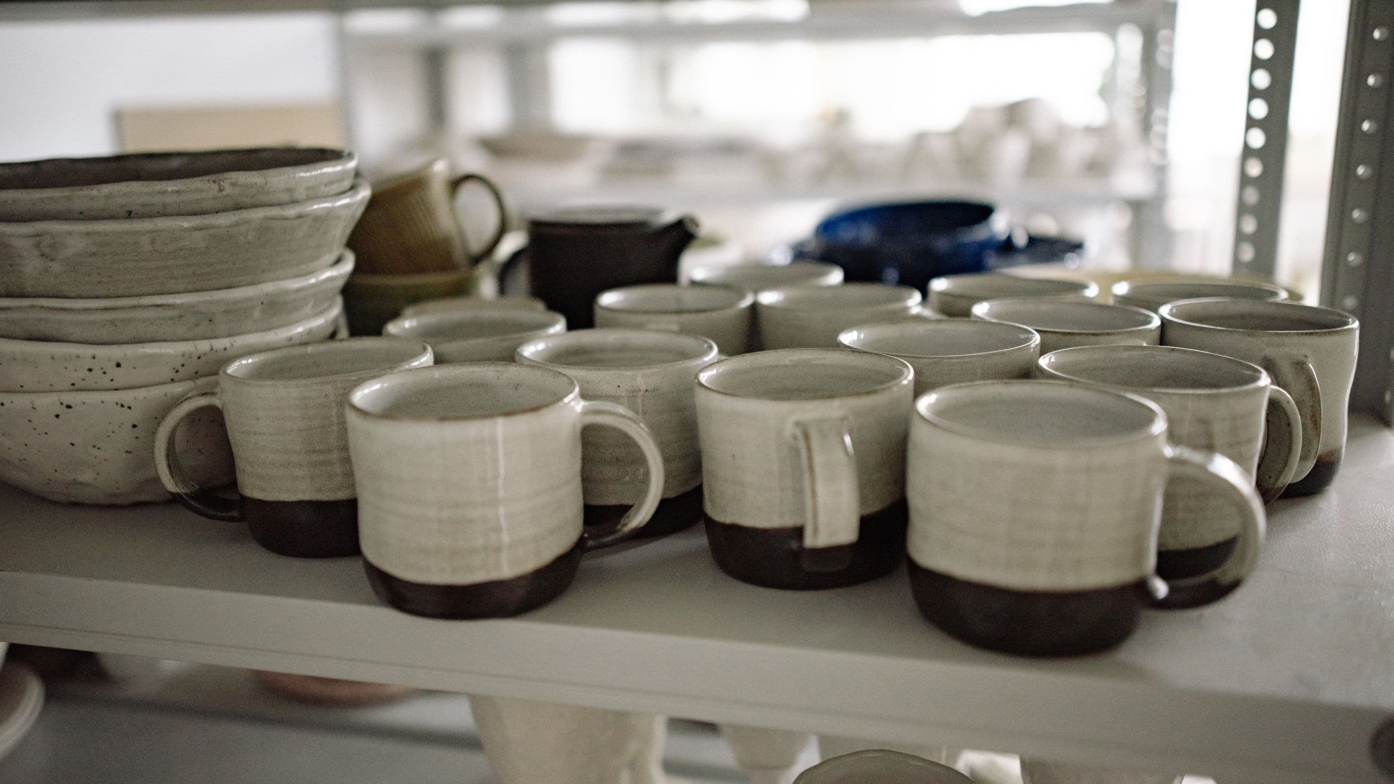Jak dbać o ceramikę handmade, żeby służyła latami?